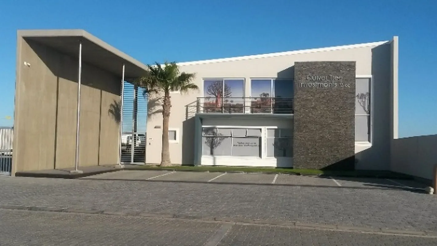 Quiver Tree Office & Warehouse