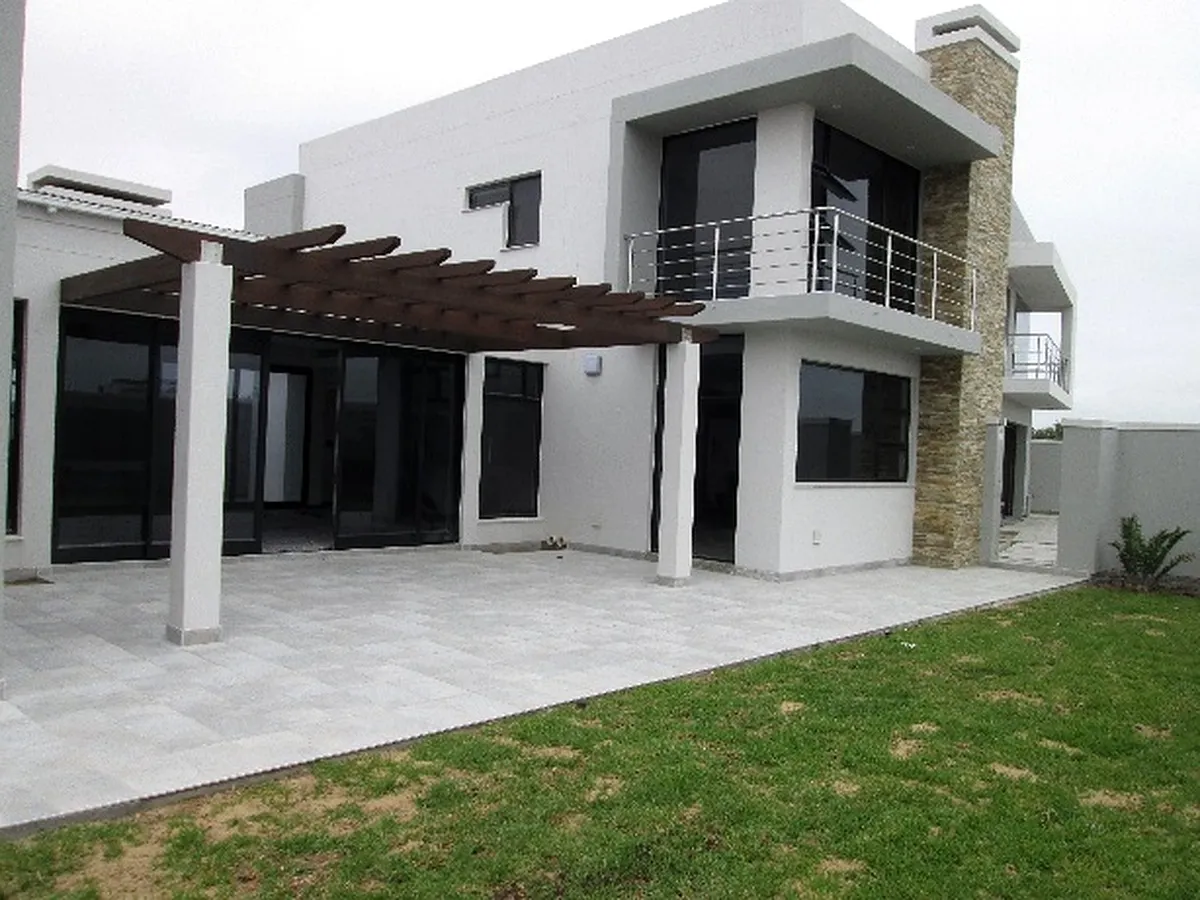 Family Home, Walvis Bay (2013)